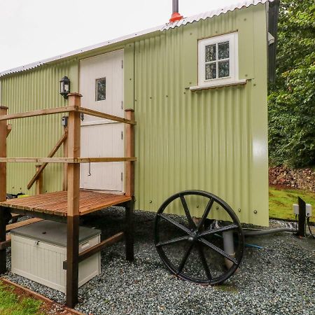Shepherds Hut - The Crook Milford Haven Exterior photo