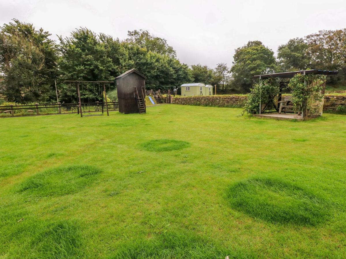 Shepherds Hut - The Crook Milford Haven Exterior photo